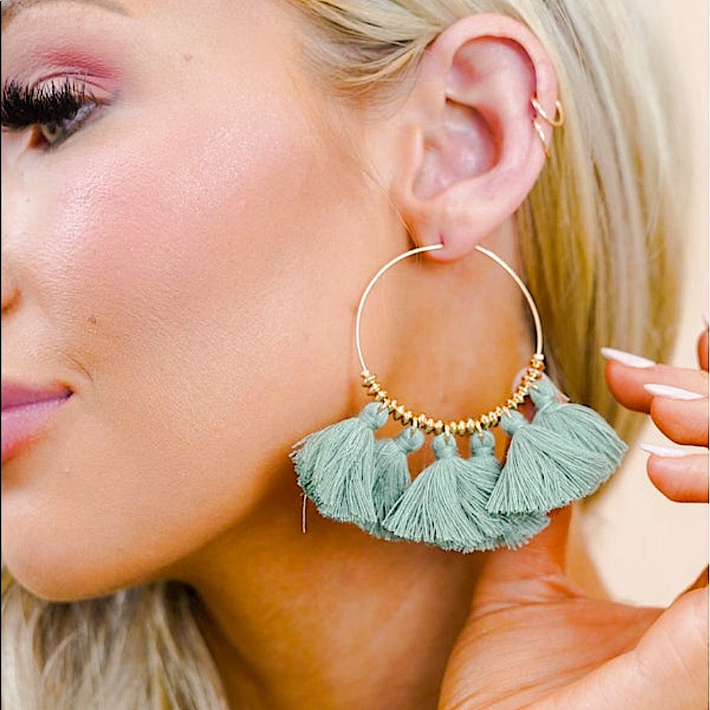 🆕🌿💚RUE 27: JADE Seed Bead Tassel Hoop Earrings